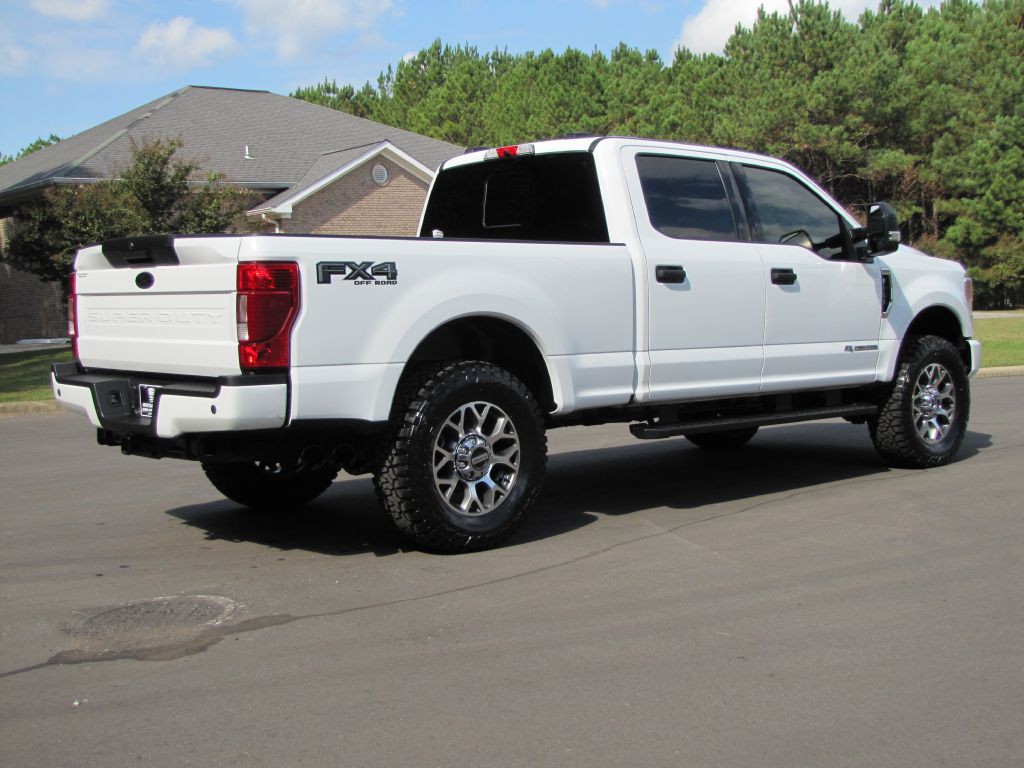 2022 Ford F-250 Image 6