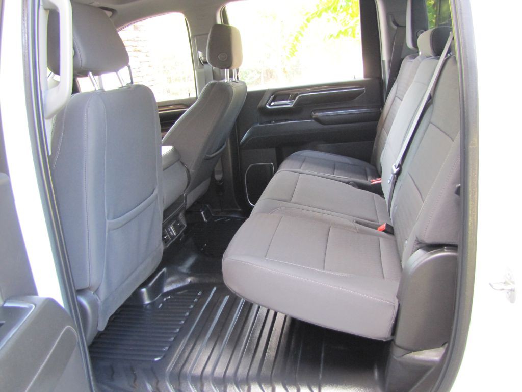 2024 Chevrolet Silverado 1500 Image 17