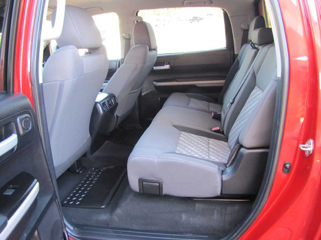 2019 Toyota Tundra Image 17