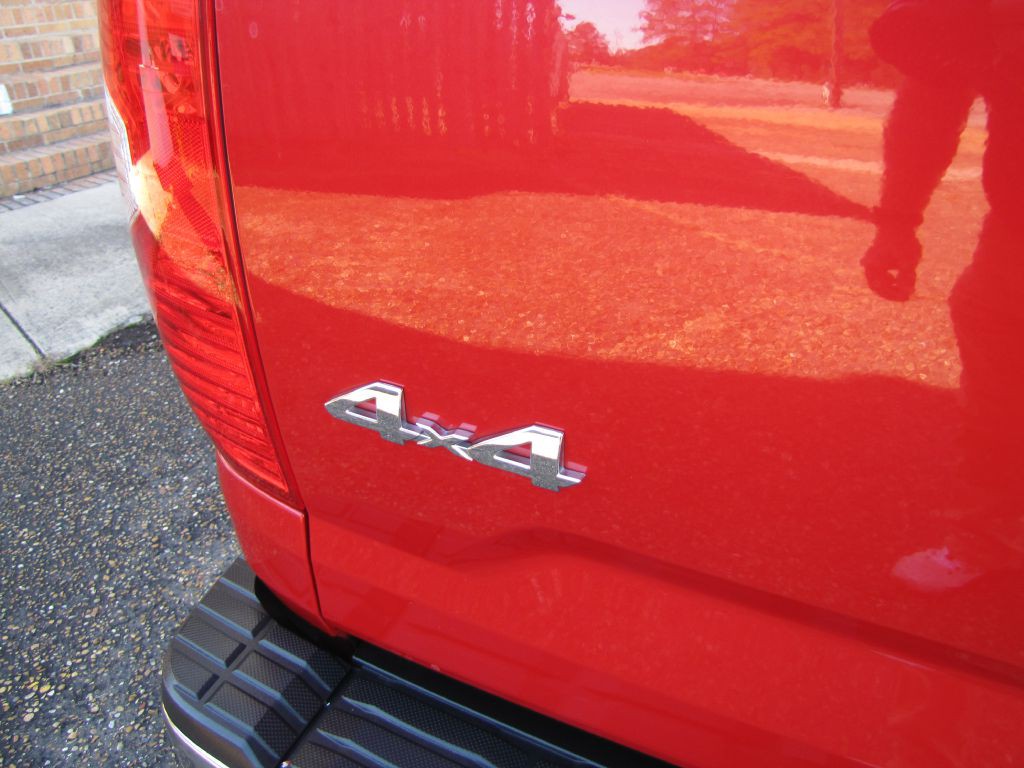 2019 Toyota Tundra Image 31