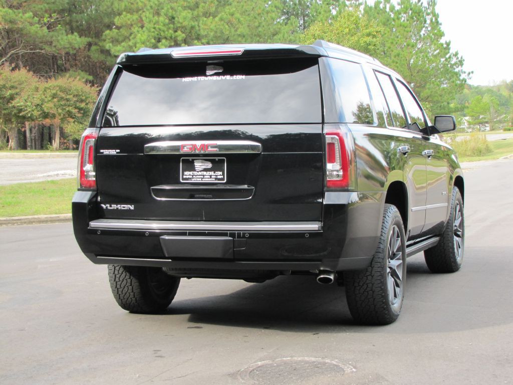 2017 GMC Yukon Image 11