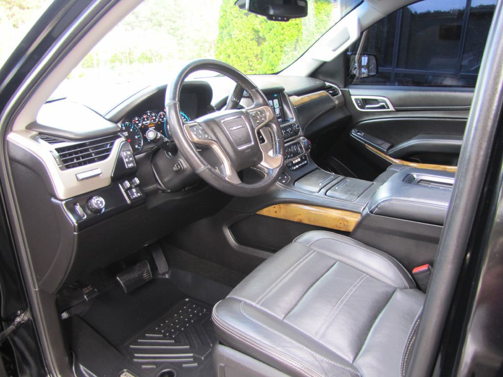 2017 GMC Yukon Image 13