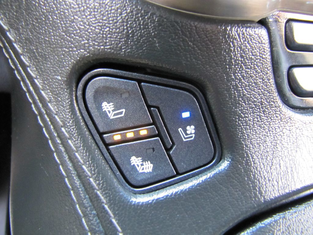 2017 GMC Yukon Image 39