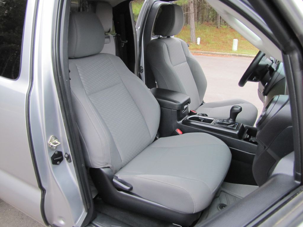 2020 Toyota Tacoma Image 15