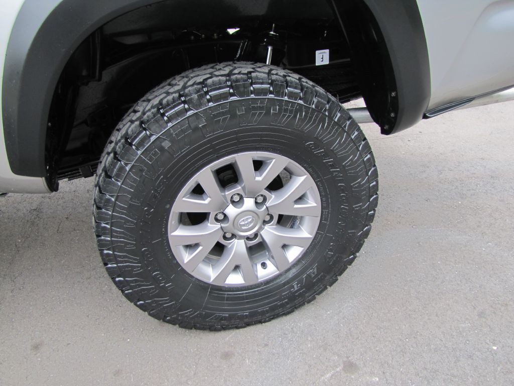 2020 Toyota Tacoma Image 23