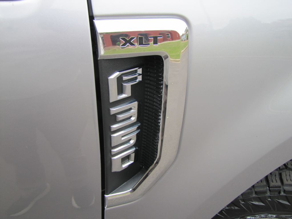 2022 Ford F-350 Image 25