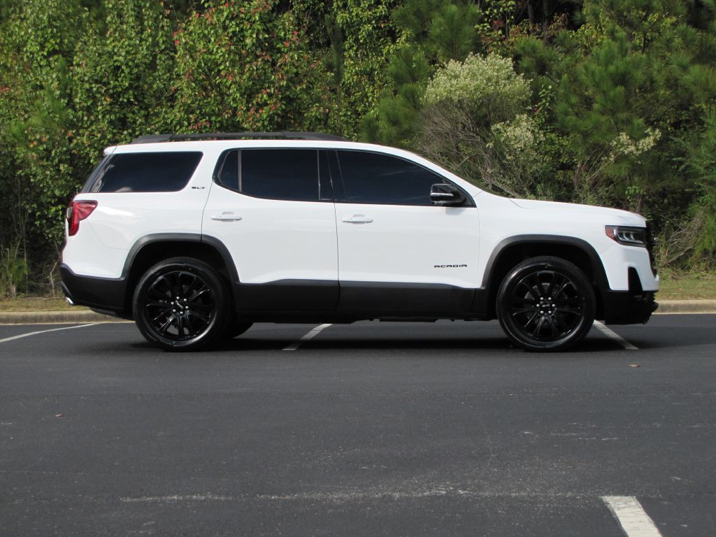 2022 GMC Acadia Image 4