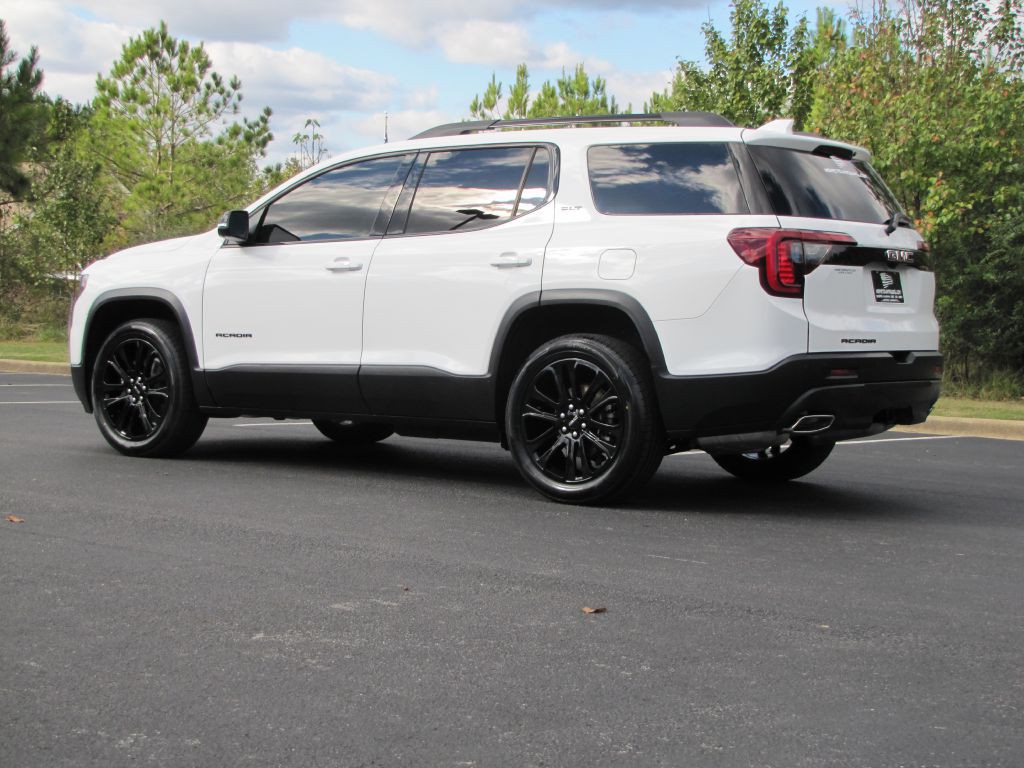 2022 GMC Acadia Image 7