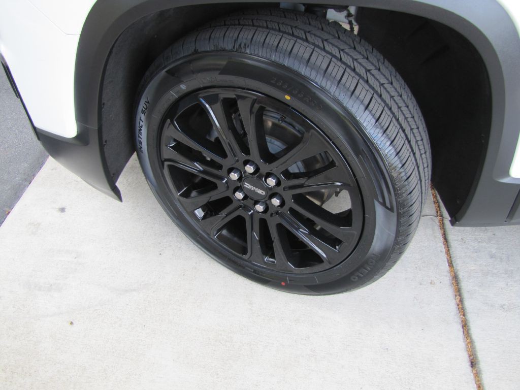 2022 GMC Acadia Image 34