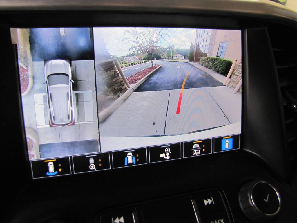 2022 GMC Acadia Image 41