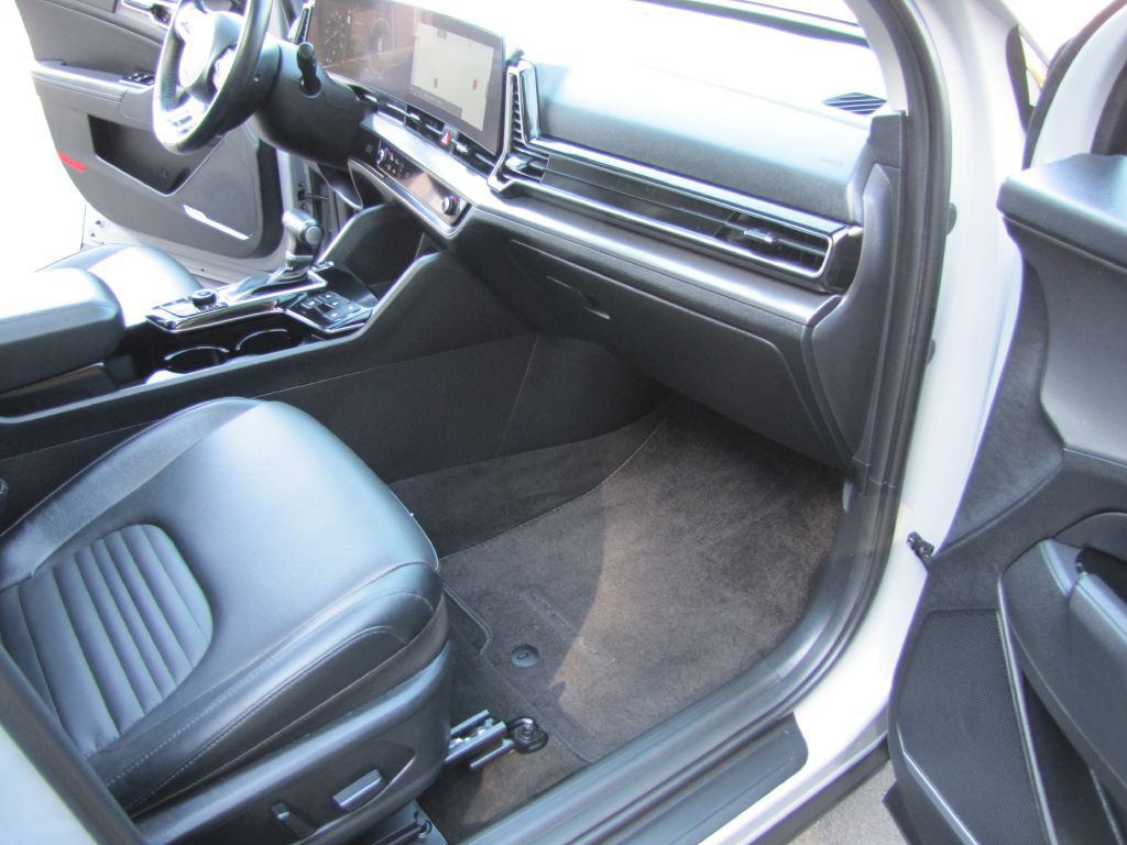 2025 Kia Sportage Image 24