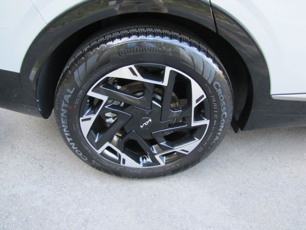 2025 Kia Sportage Image 28