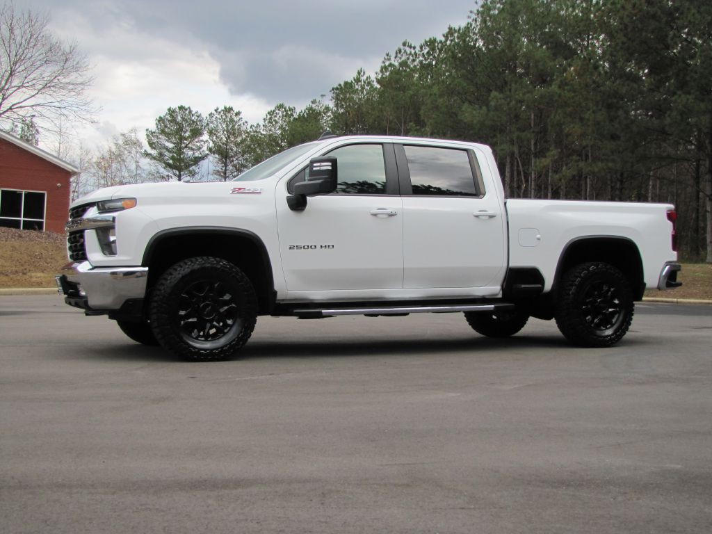 2023 Chevrolet Silverado 1500 Image 3