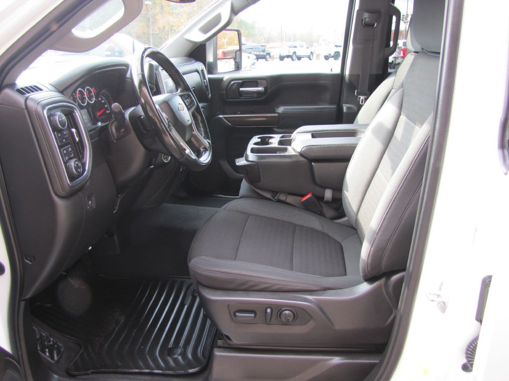 2023 Chevrolet Silverado 1500 Image 12