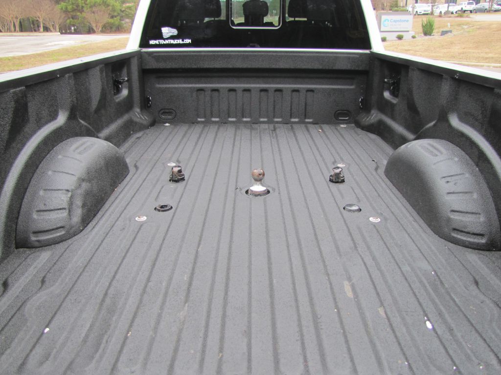 2023 Ford F-350 Image 16