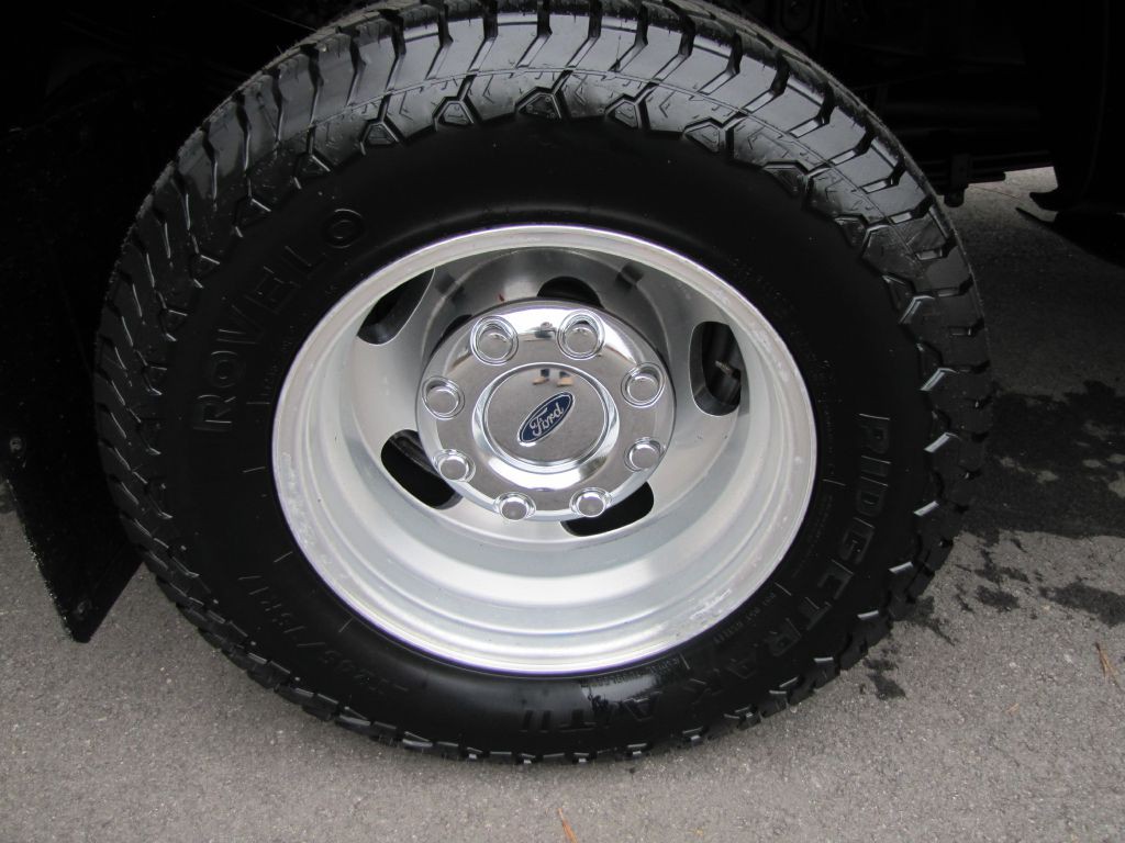 2023 Ford F-350 Image 24