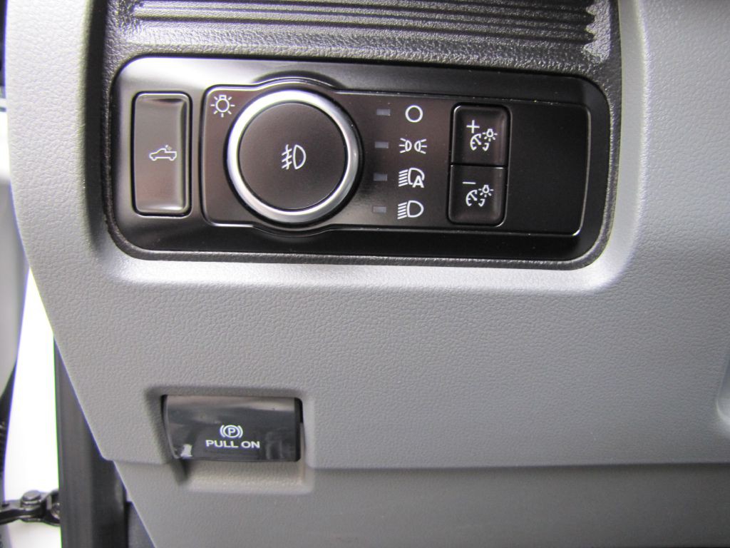 2023 Ford F-350 Image 39