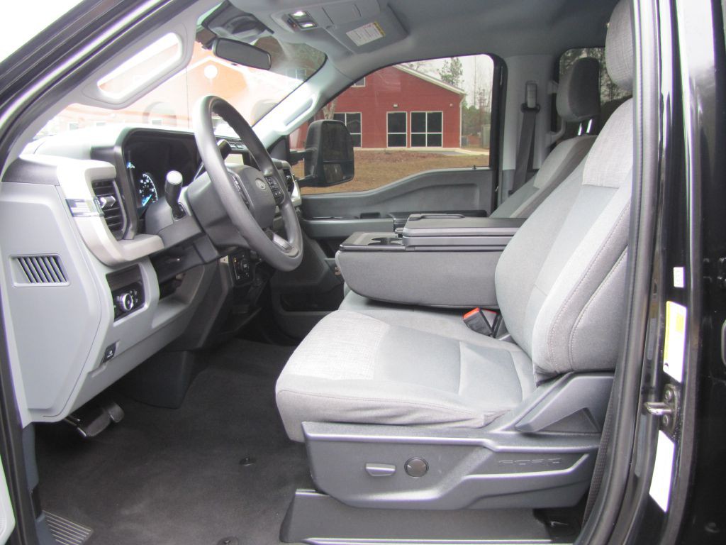 2024 Ford F-250 Image 13