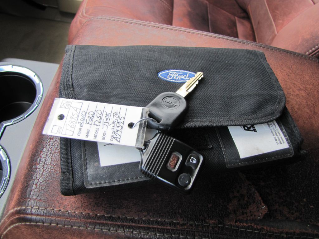 2010 Ford F-250 Image 44