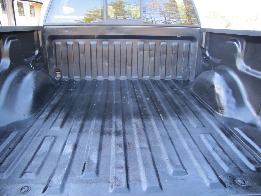 2014 Ford F-150 Image 32