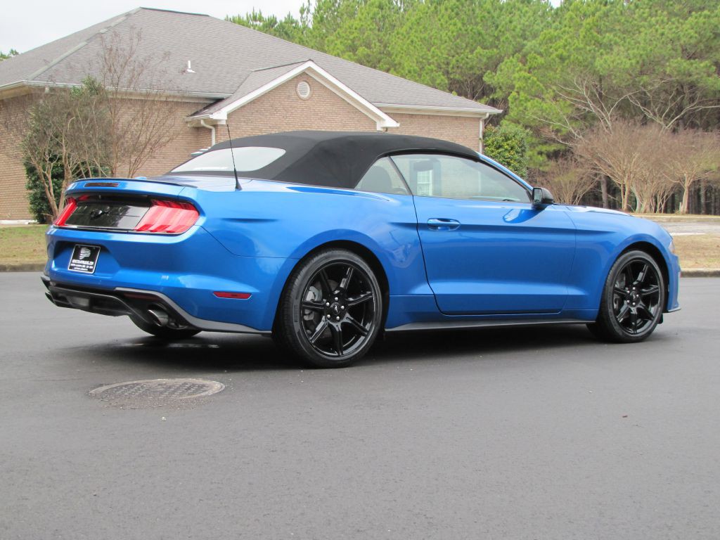 2020 Ford Mustang Image 18