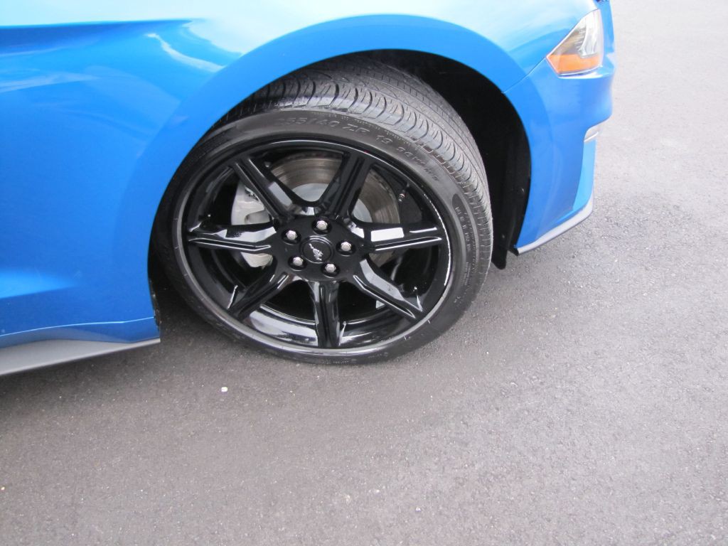 2020 Ford Mustang Image 29