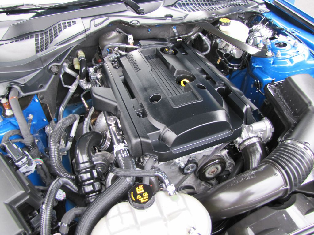 2020 Ford Mustang Image 35