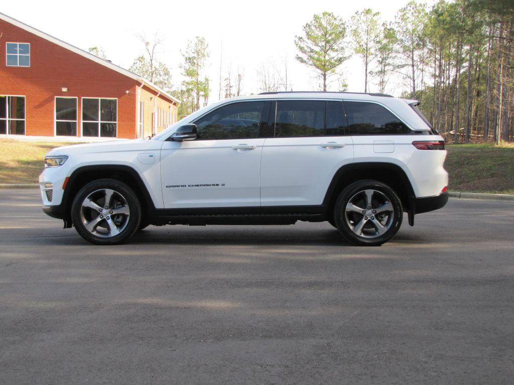 2023 Jeep Grand Cherokee Image 6