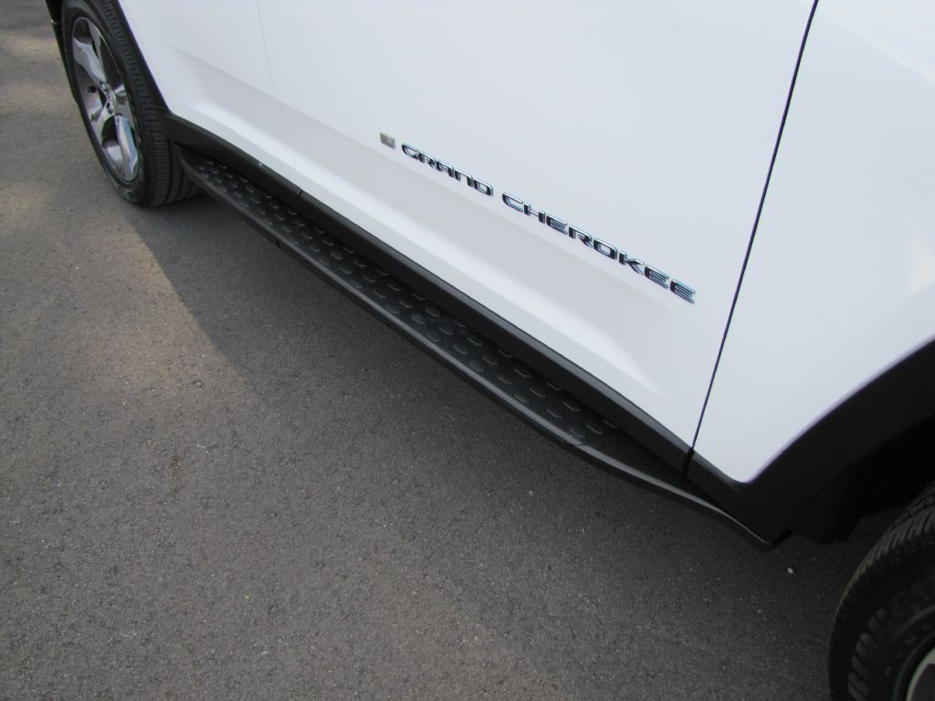 2023 Jeep Grand Cherokee Image 13