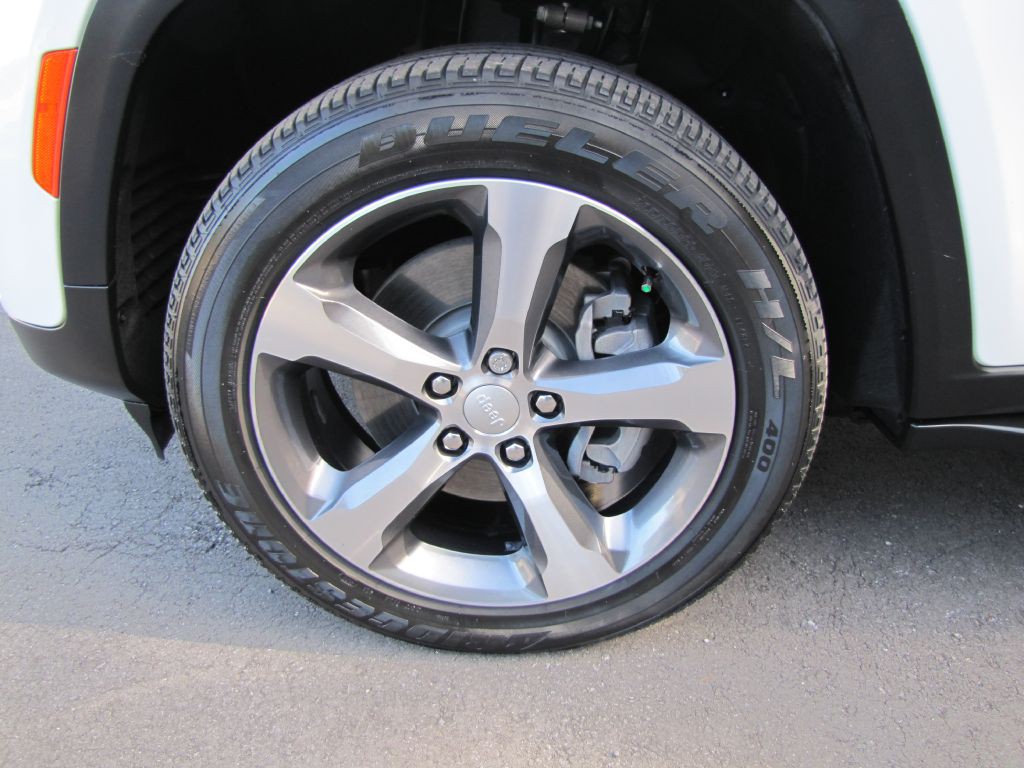 2023 Jeep Grand Cherokee Image 14