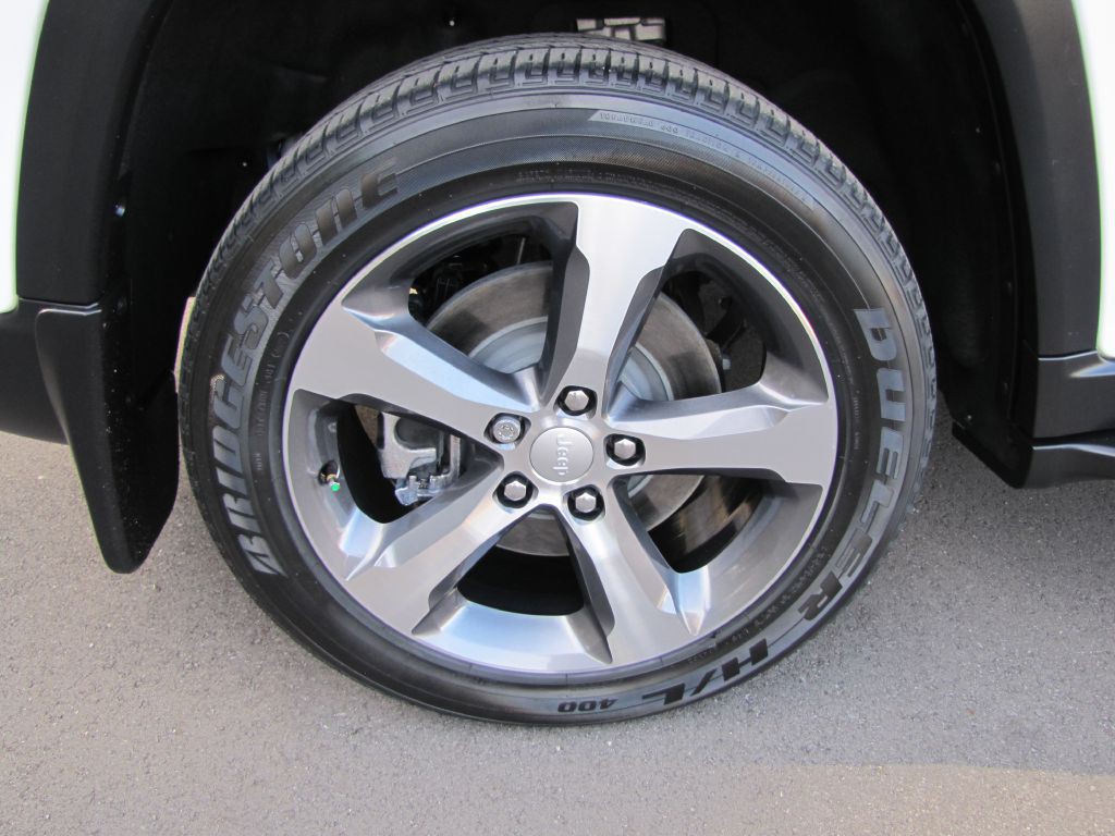 2023 Jeep Grand Cherokee Image 18