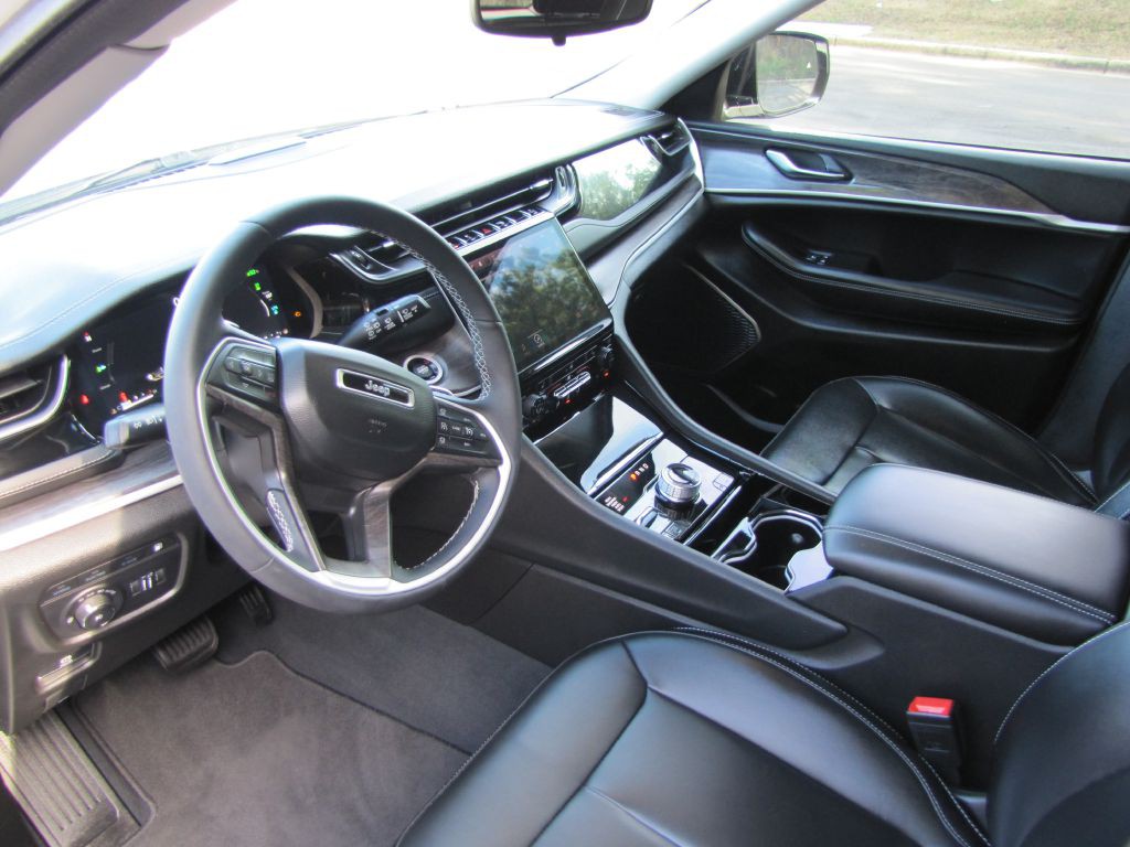 2023 Jeep Grand Cherokee Image 24