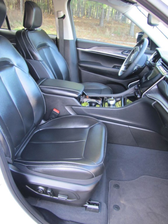 2023 Jeep Grand Cherokee Image 34