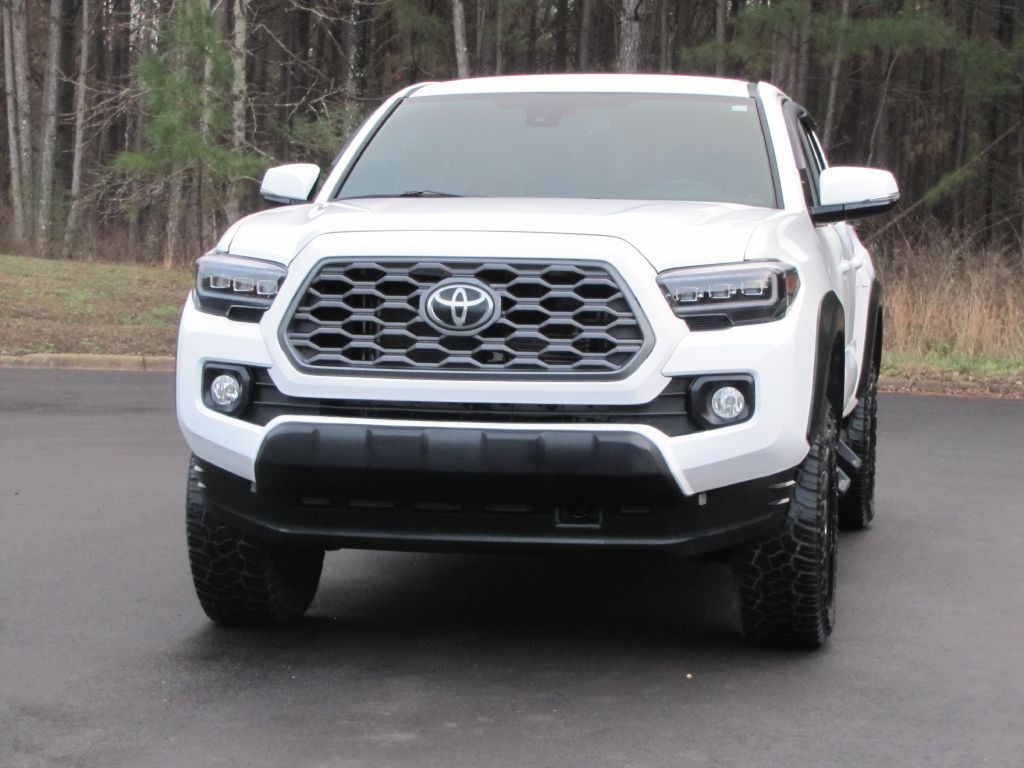 2020 Toyota Tacoma Image 10