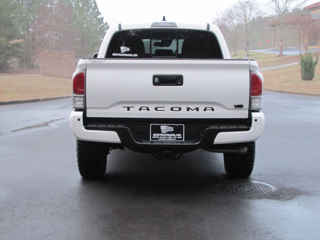 2020 Toyota Tacoma Image 11