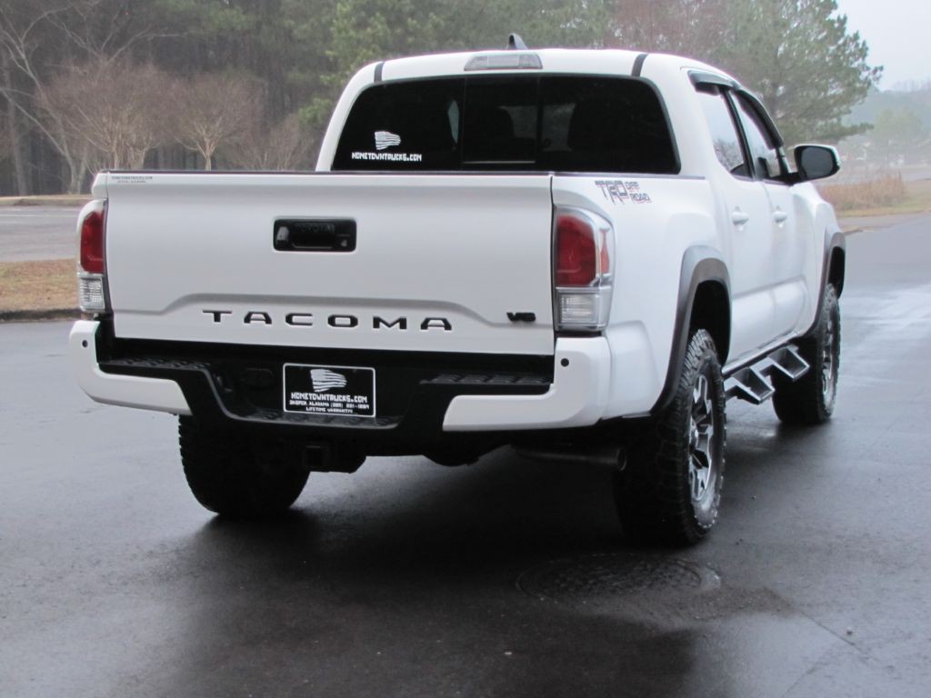 2020 Toyota Tacoma Image 12
