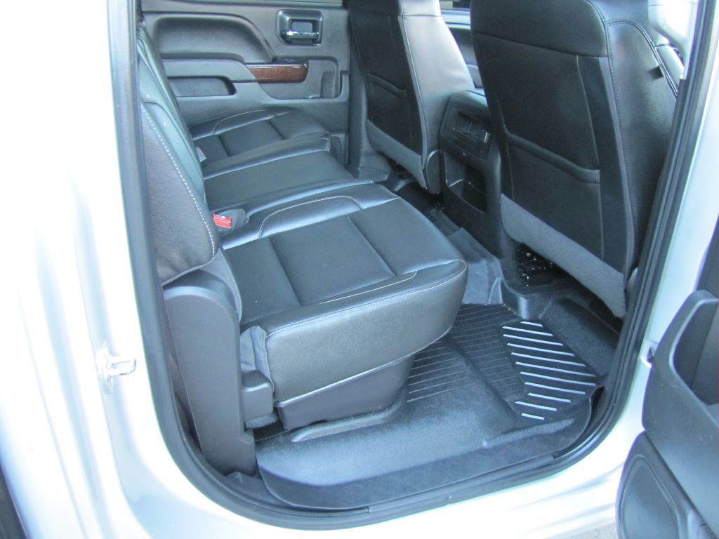 2016 GMC Sierra Image 17