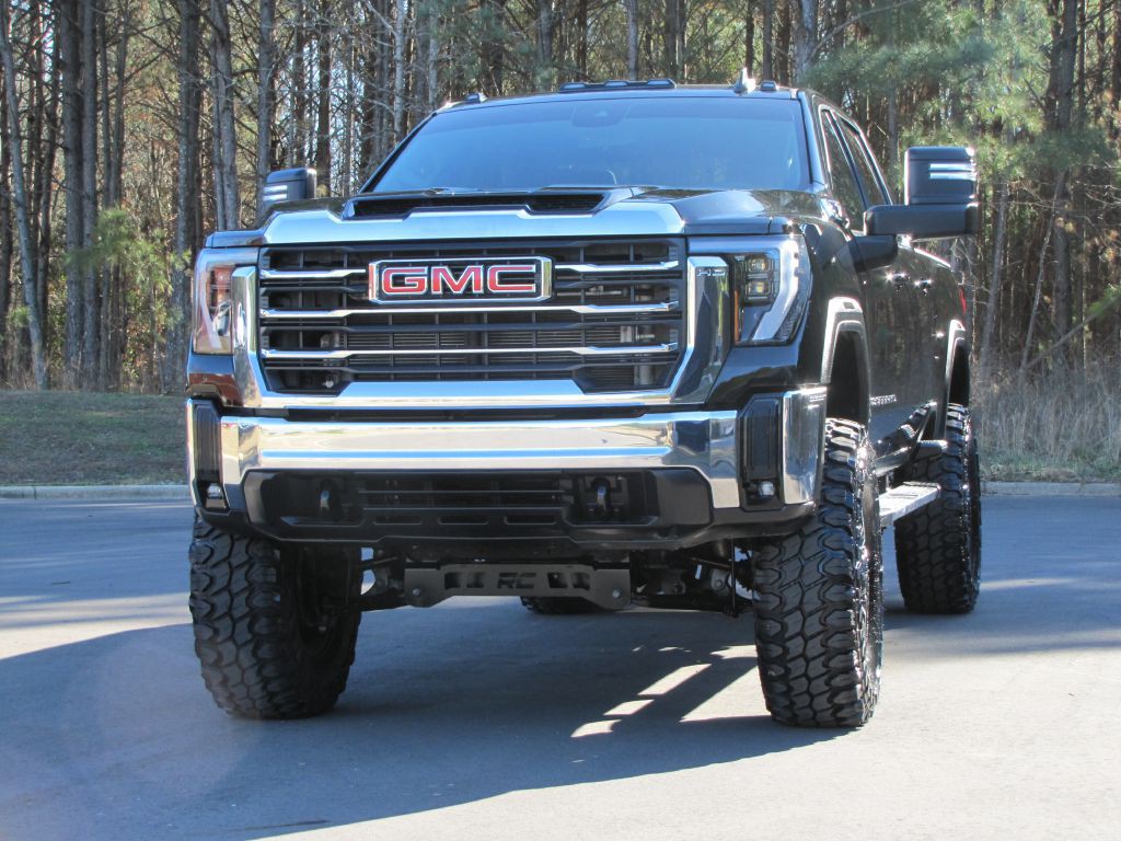 2024 GMC Sierra Image 10