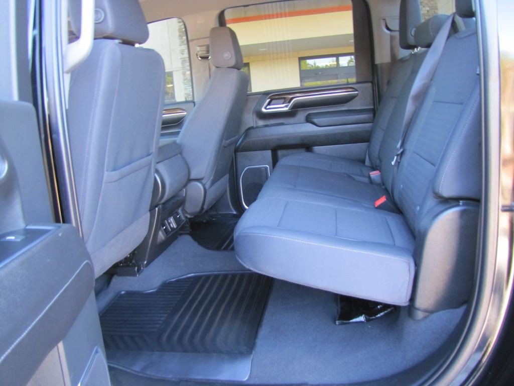 2024 GMC Sierra Image 19