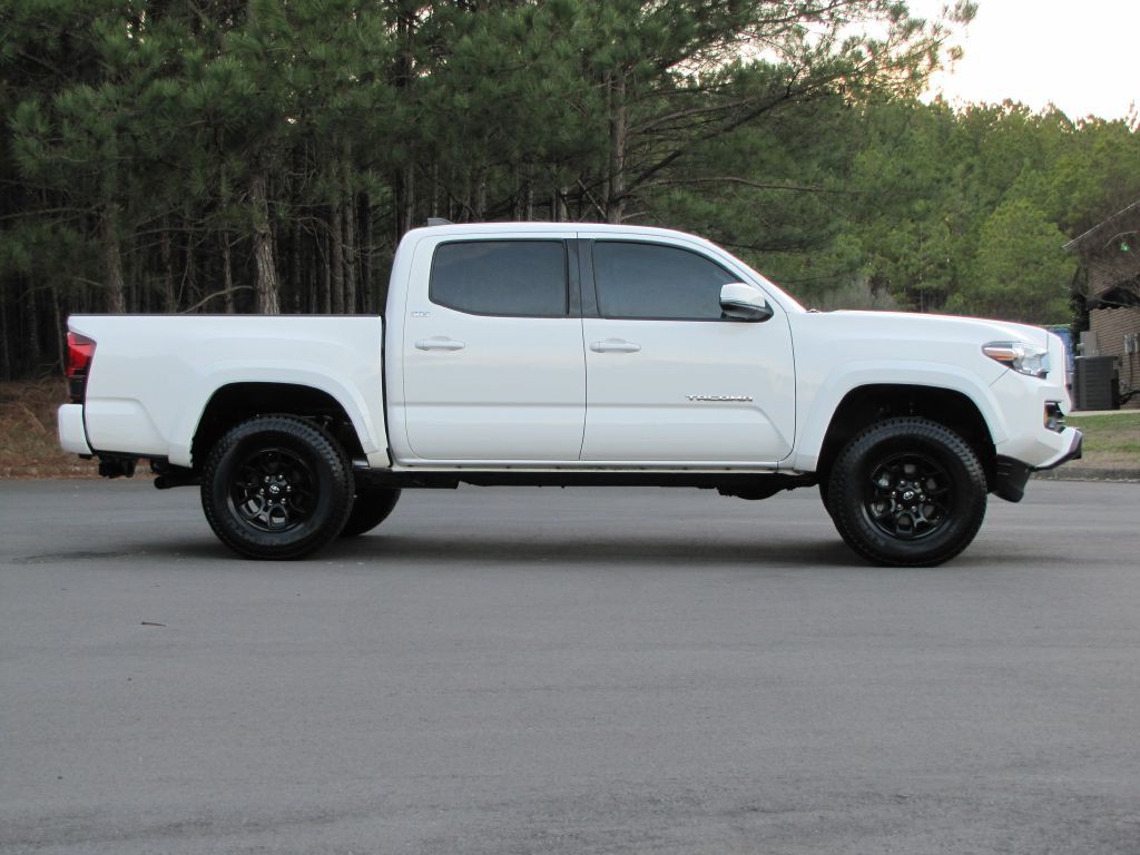 2022 Toyota Tacoma Image 4