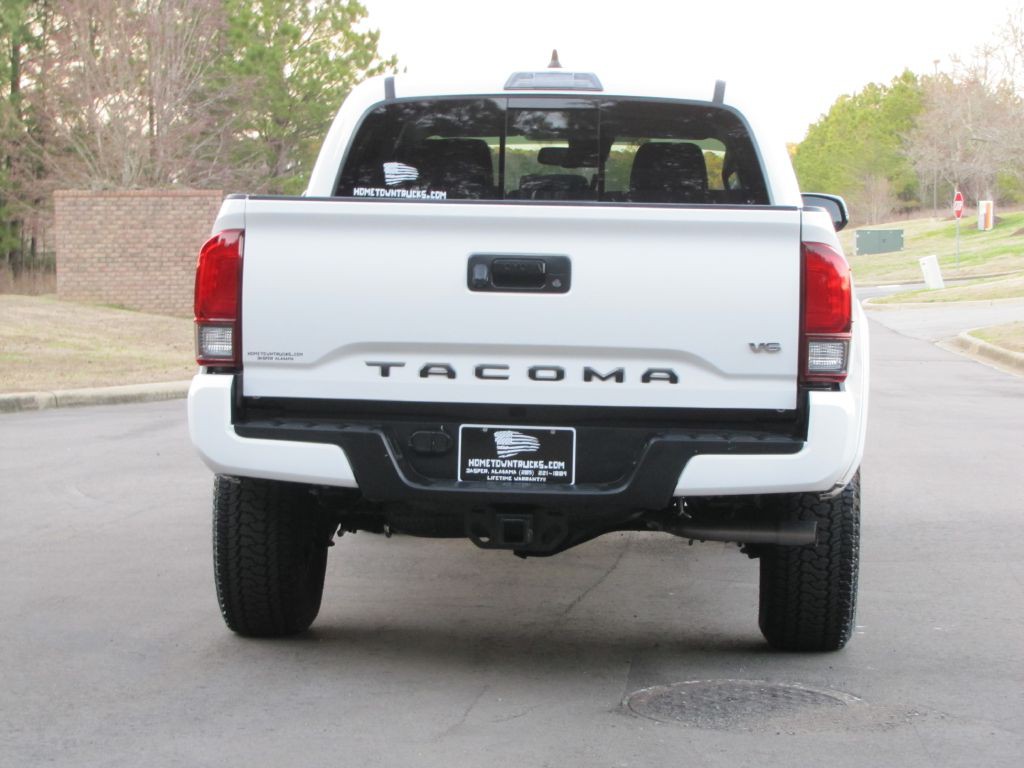 2022 Toyota Tacoma Image 11