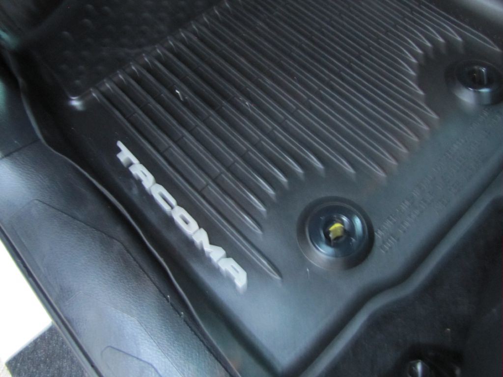 2022 Toyota Tacoma Image 22