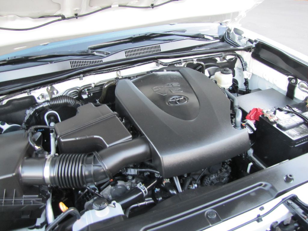 2022 Toyota Tacoma Image 35