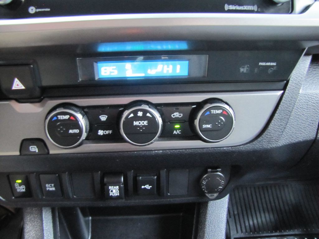 2022 Toyota Tacoma Image 40