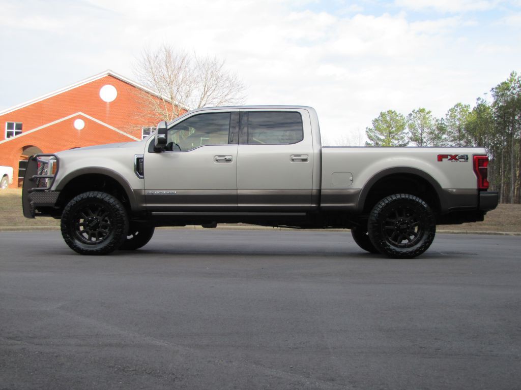 2017 Ford F-250 Image 5