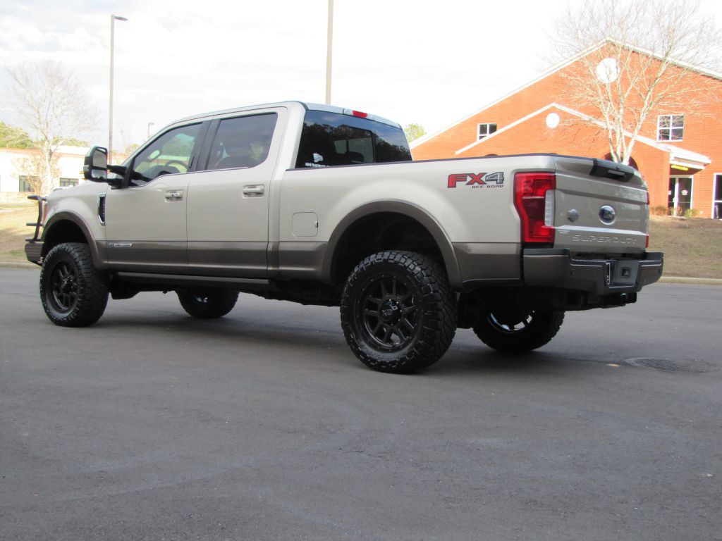 2017 Ford F-250 Image 7