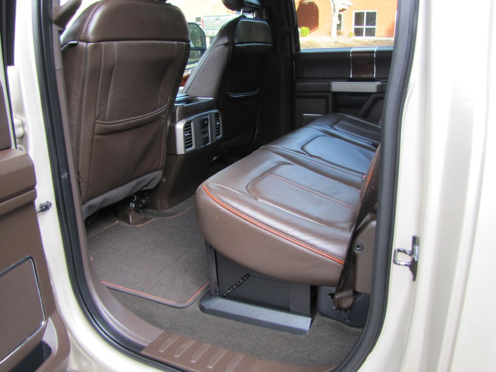 2017 Ford F-250 Image 18