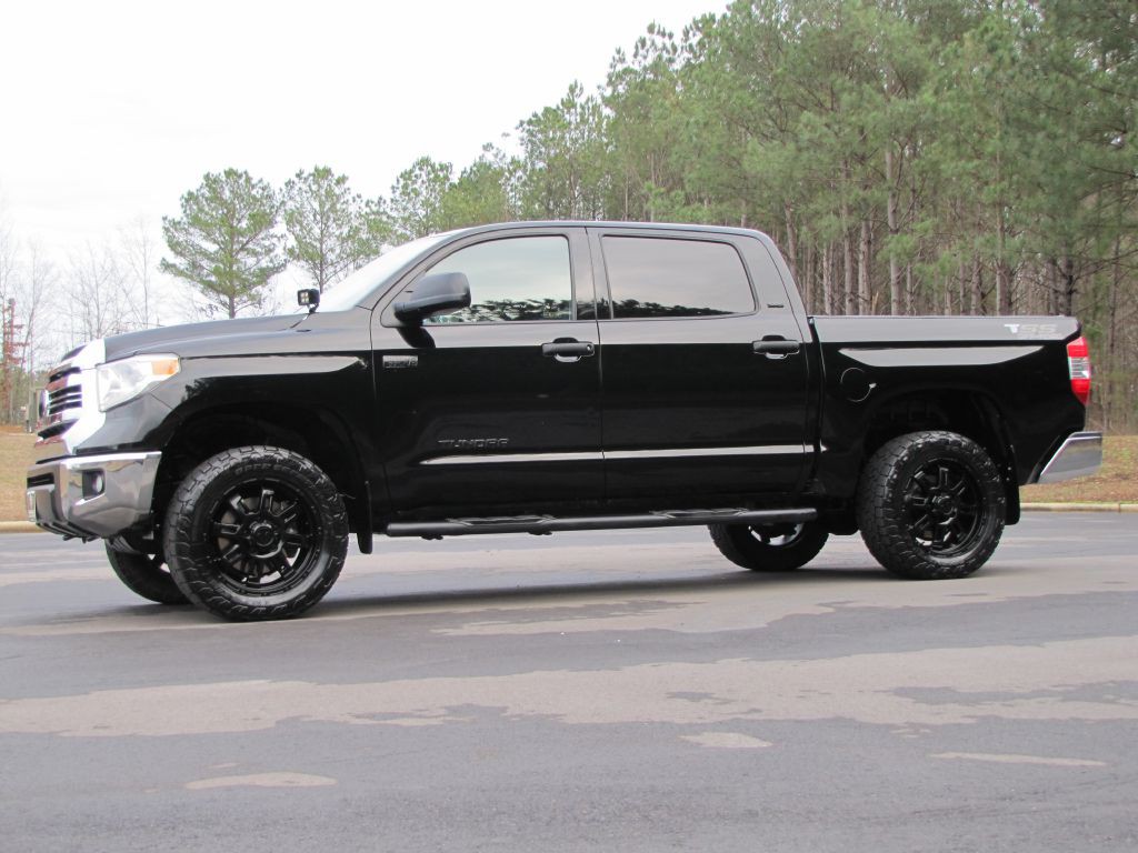 2017 Toyota Tundra Image 3