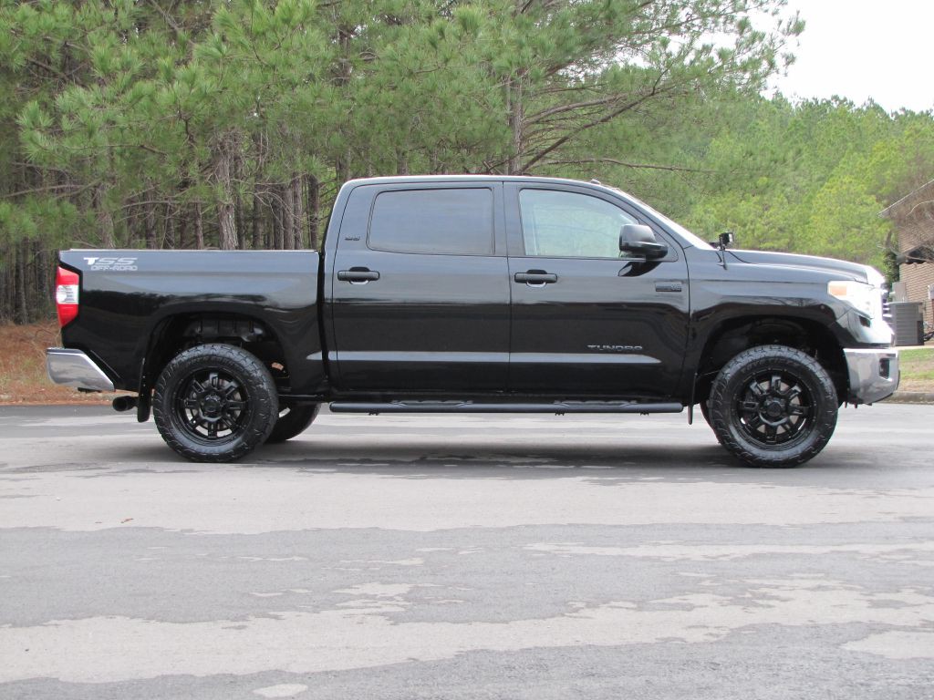 2017 Toyota Tundra Image 4