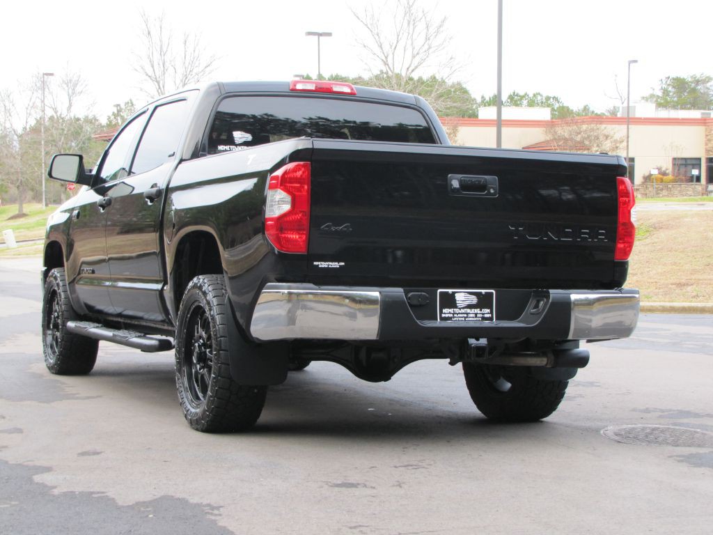 2017 Toyota Tundra Image 10